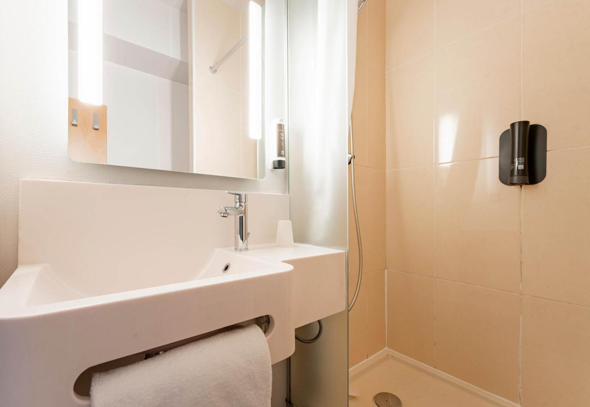 B&B Hôtel Valenciennes Marly (Nord) Exterior foto