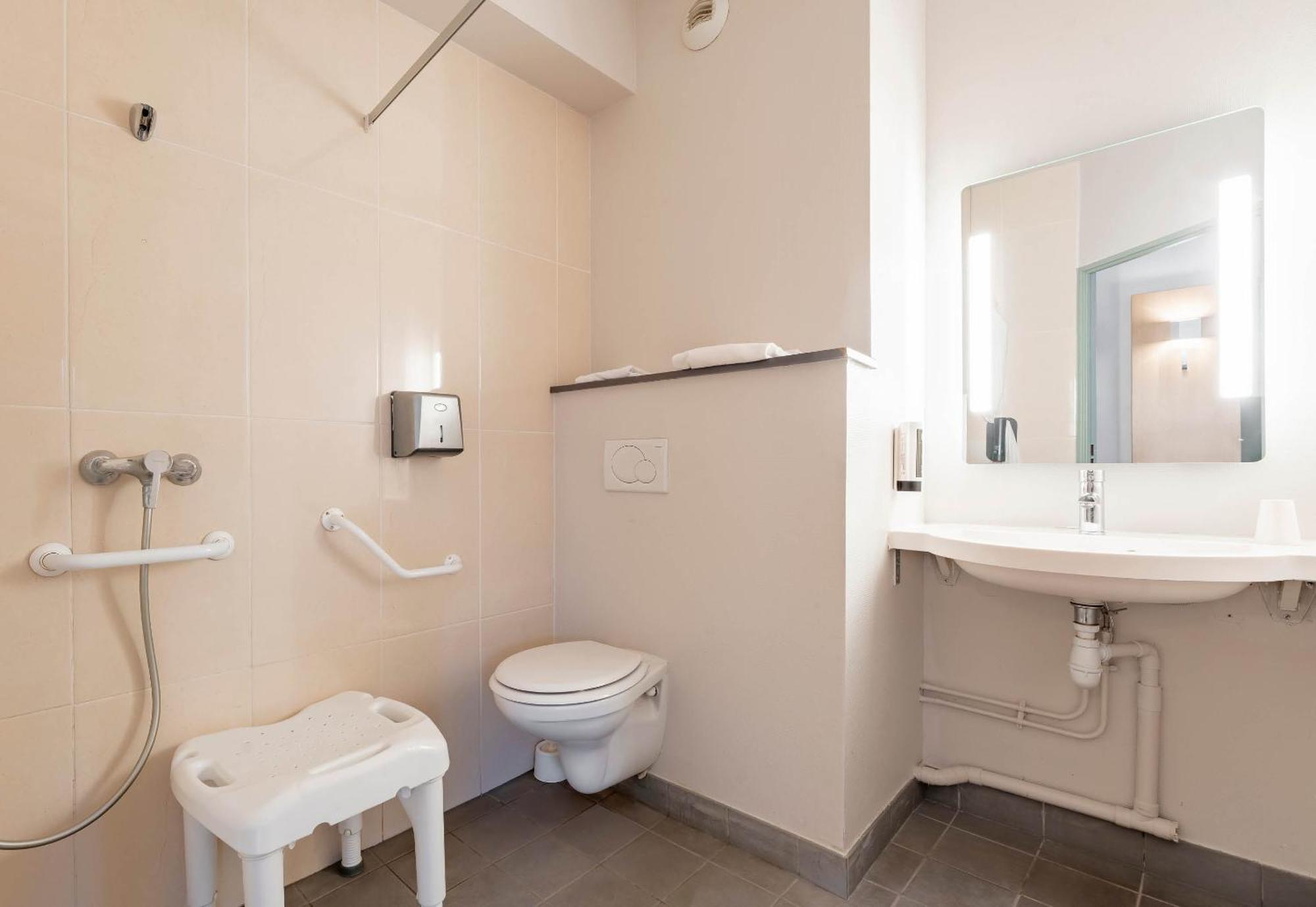 B&B Hôtel Valenciennes Marly (Nord) Exterior foto